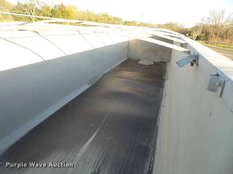 image for item DA3888 1999 Travis T102 end dump trailer