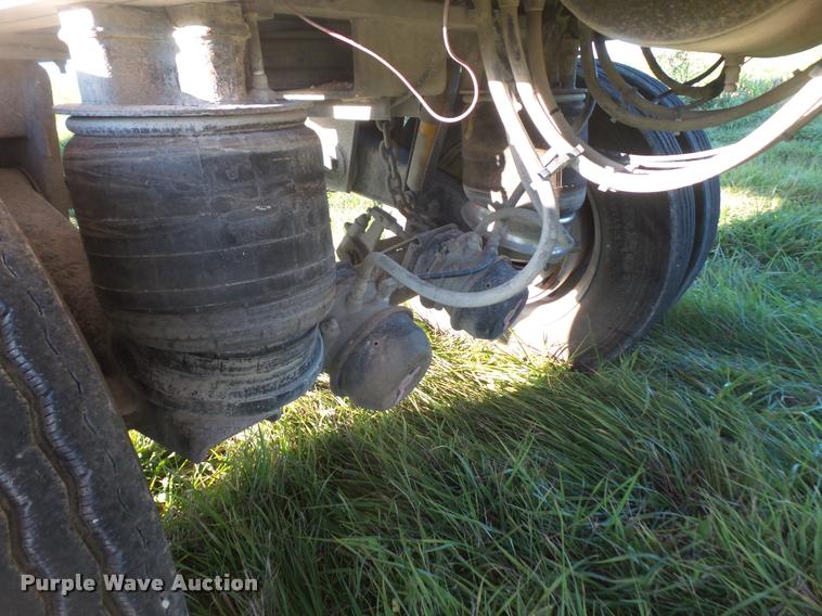 image for item DA3888 1999 Travis T102 end dump trailer