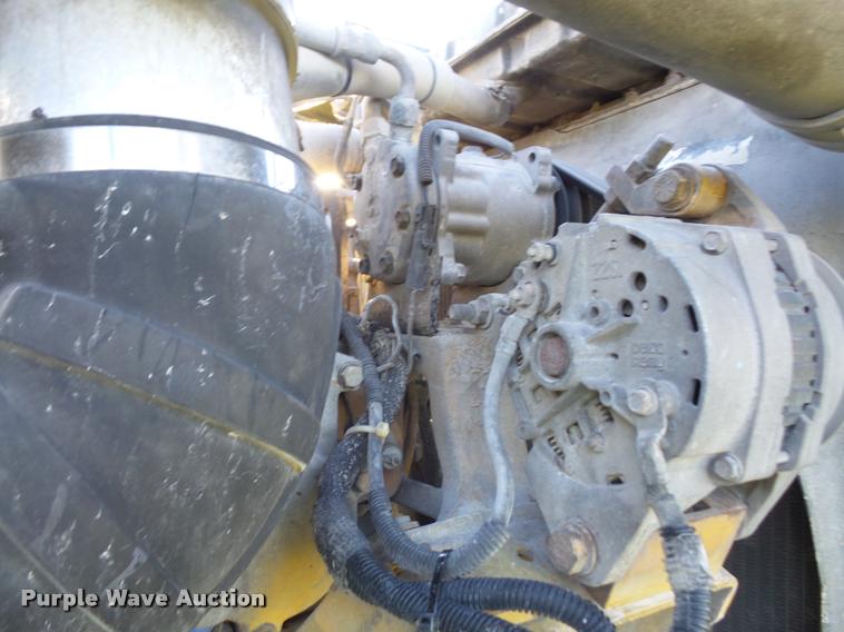 image for item DA3889 1995 Peterbilt 379 semi truck