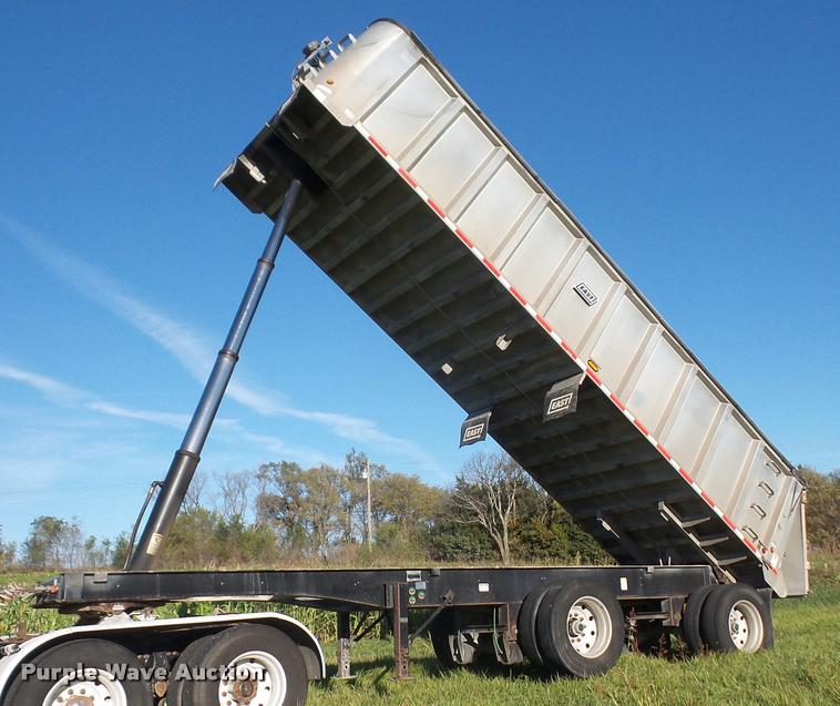 image for item DA3890 2007 East end dump trailer