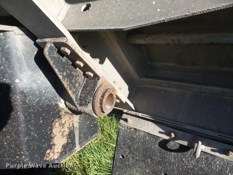 image for item DA3890 2007 East end dump trailer