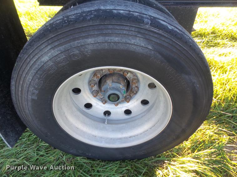 image for item DA3890 2007 East end dump trailer