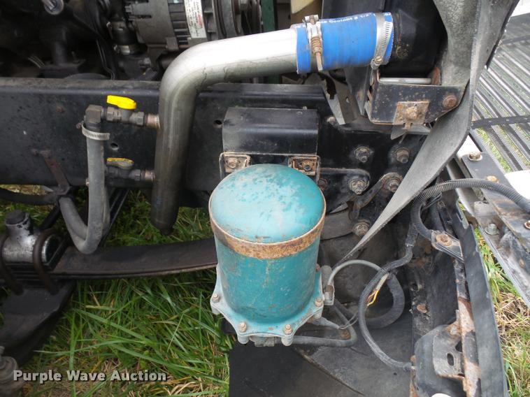 image for item DA3904 1996 Freightliner FLD112 semi truck