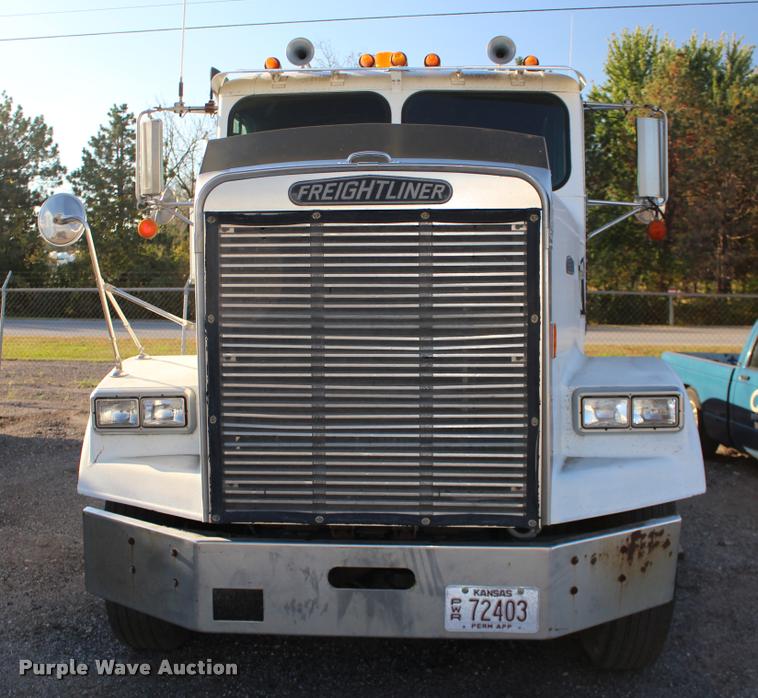 image for item DA4273 1987 Freightliner FLC-64T semi truck