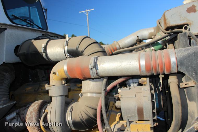 image for item DA4273 1987 Freightliner FLC-64T semi truck