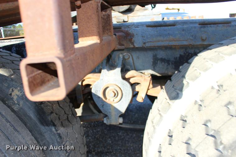 image for item DA4273 1987 Freightliner FLC-64T semi truck