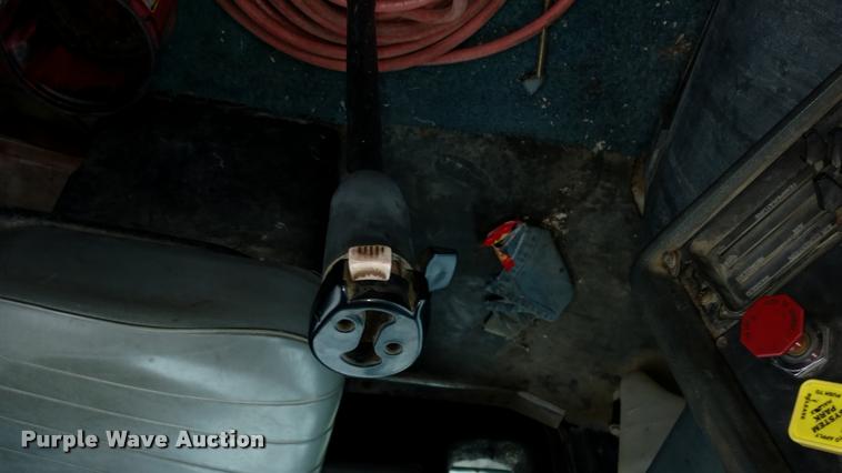 image for item DA4376 1983 GMC General semi truck