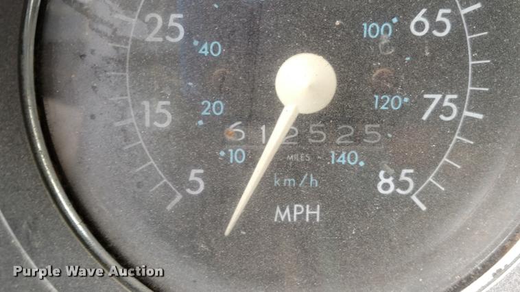 image for item DA4376 1983 GMC General semi truck