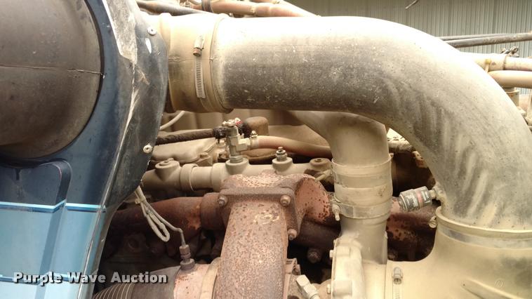 image for item DA4376 1983 GMC General semi truck