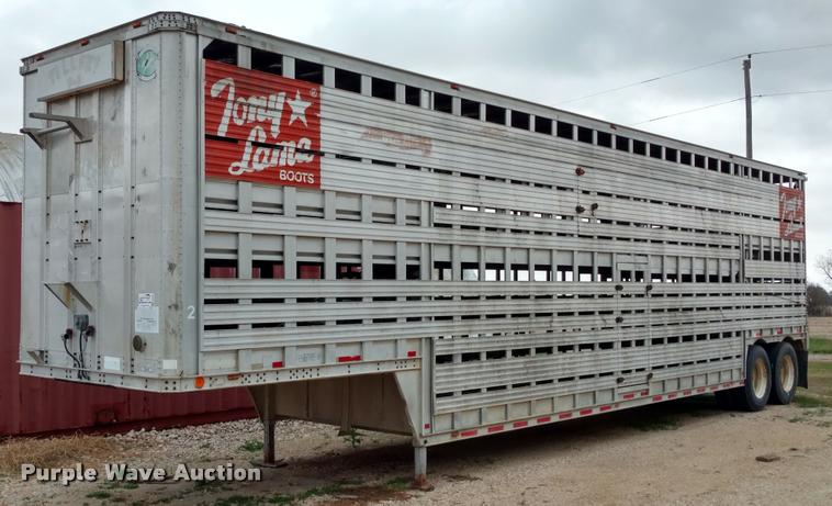 image for item DA4379 1978 Barrett livestock trailer