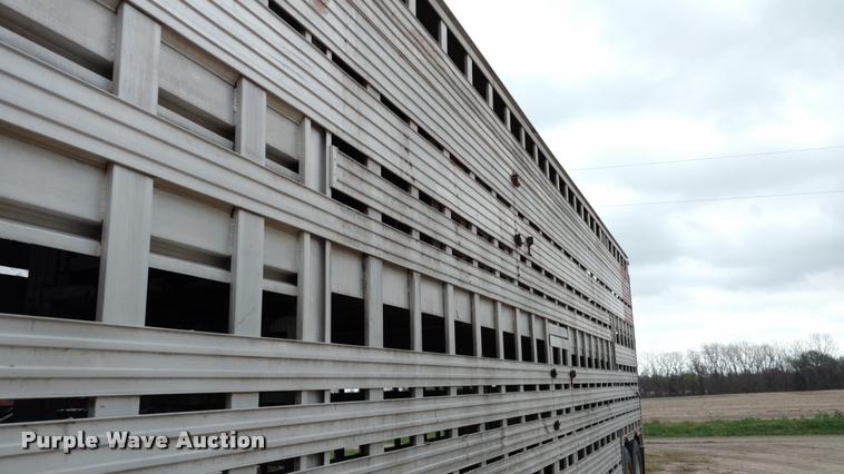 image for item DA4379 1978 Barrett livestock trailer