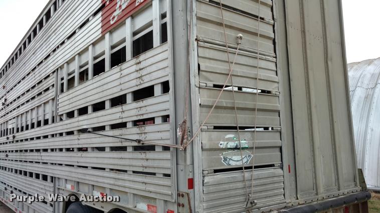 image for item DA4379 1978 Barrett livestock trailer