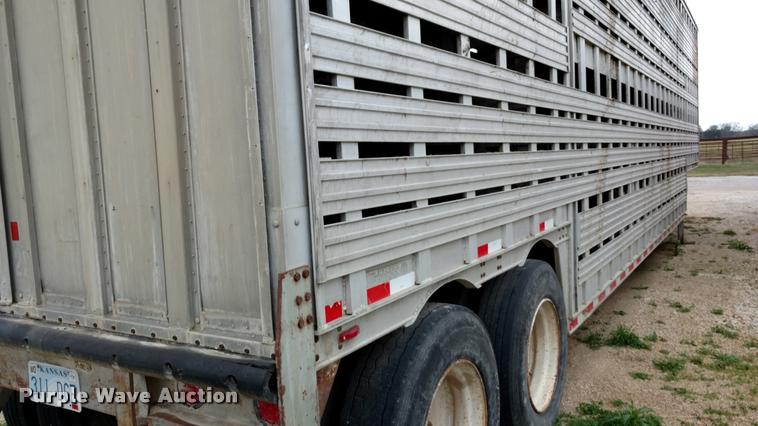 image for item DA4379 1978 Barrett livestock trailer