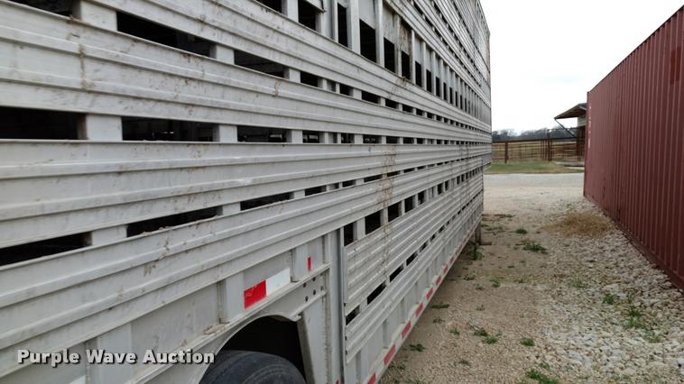 image for item DA4379 1978 Barrett livestock trailer
