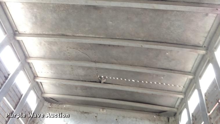 image for item DA4379 1978 Barrett livestock trailer