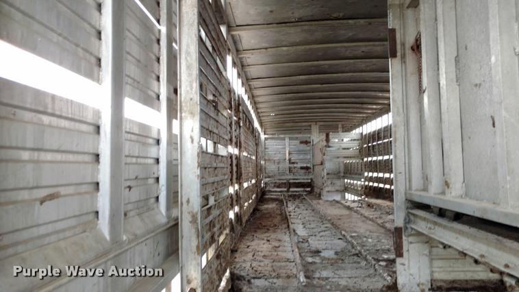image for item DA4379 1978 Barrett livestock trailer