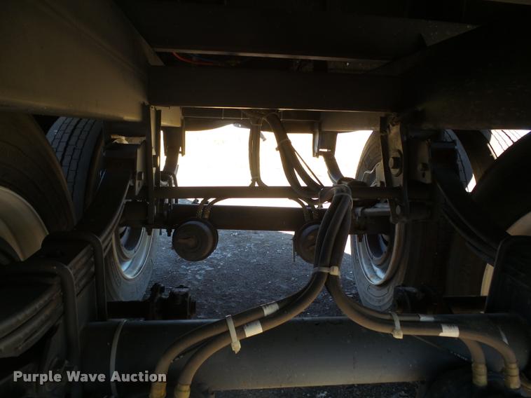 image for item DA4721 2017 Maurer 4022 double hopper grain trailer