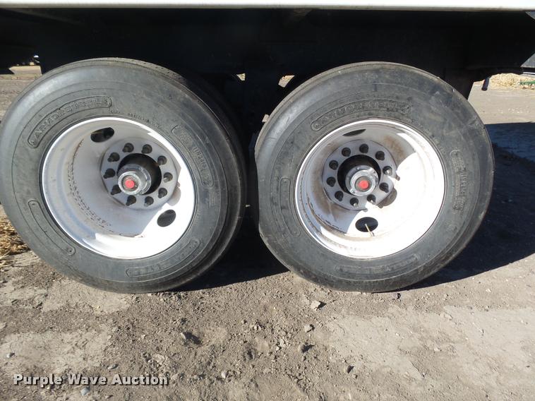 image for item DA4721 2017 Maurer 4022 double hopper grain trailer