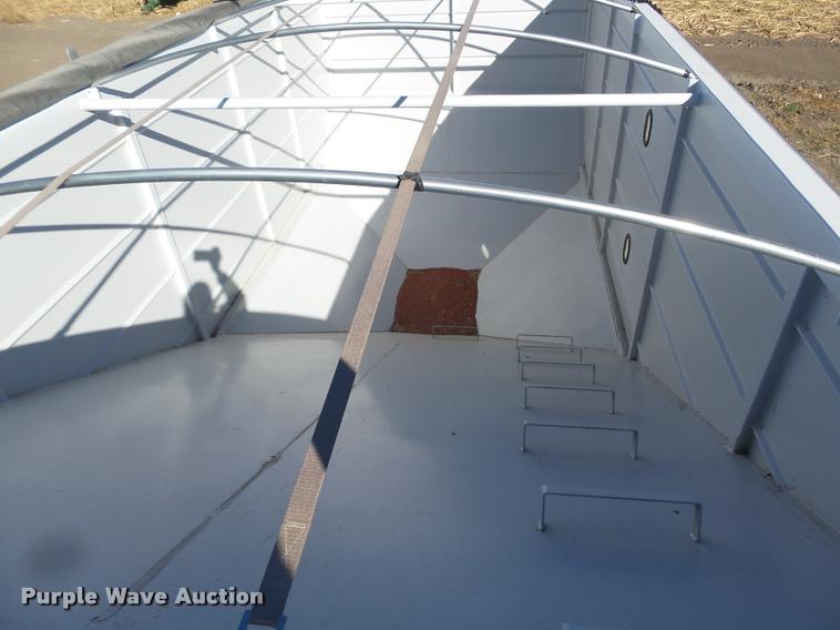 image for item DA4721 2017 Maurer 4022 double hopper grain trailer