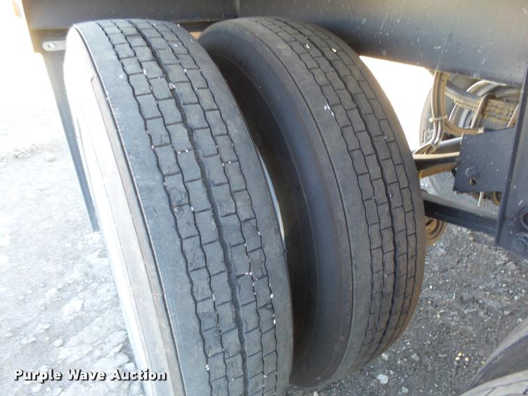 image for item DA4721 2017 Maurer 4022 double hopper grain trailer