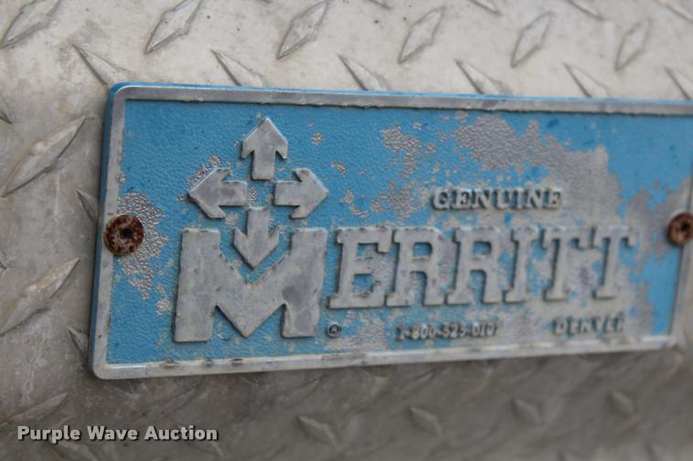 image for item DA4921 2007 Mack CL733 semi truck