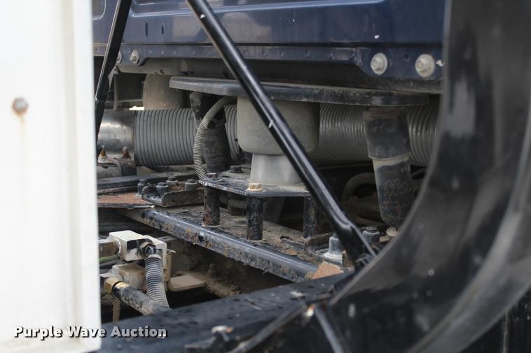 image for item DA4921 2007 Mack CL733 semi truck