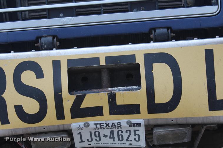 image for item DA4921 2007 Mack CL733 semi truck