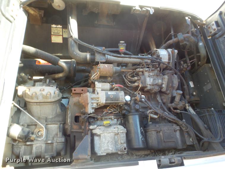 image for item DB3595 1998 Utility V52R refrigerated van trailer