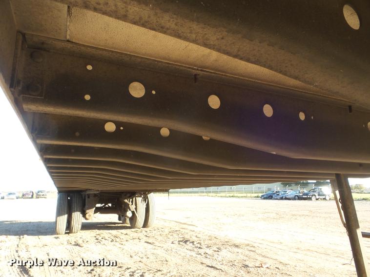 image for item DB3595 1998 Utility V52R refrigerated van trailer