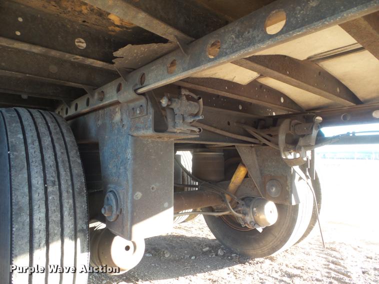 image for item DB3595 1998 Utility V52R refrigerated van trailer