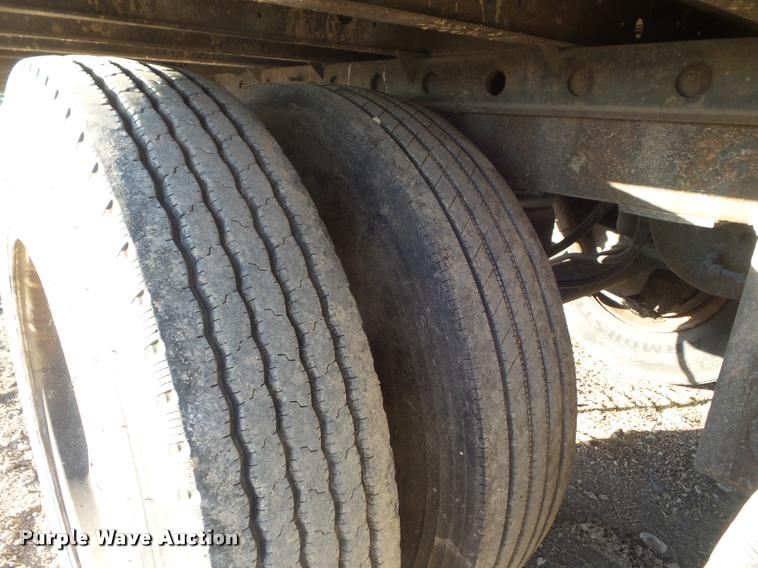 image for item DB3595 1998 Utility V52R refrigerated van trailer