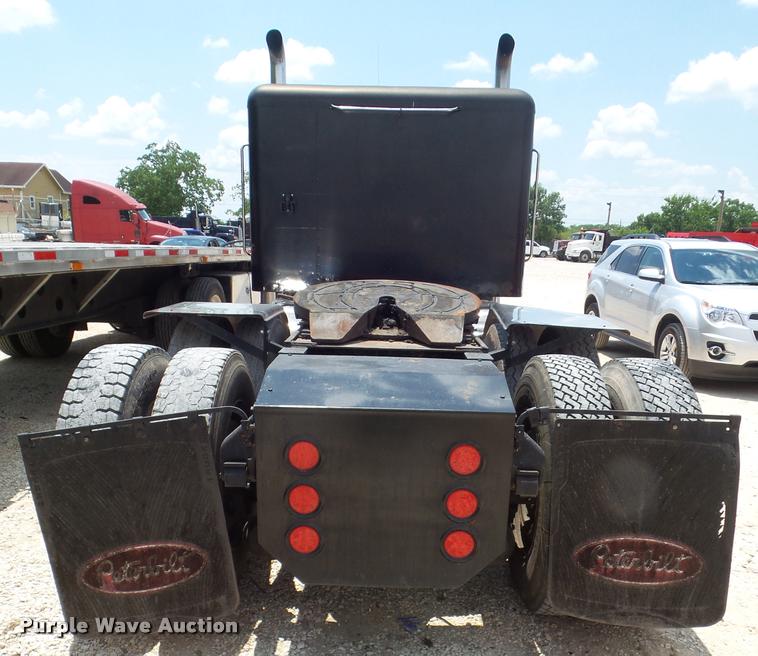 image for item F1426 1981 Peterbilt 359K semi truck