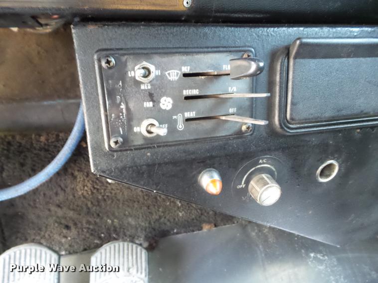 image for item F1426 1981 Peterbilt 359K semi truck