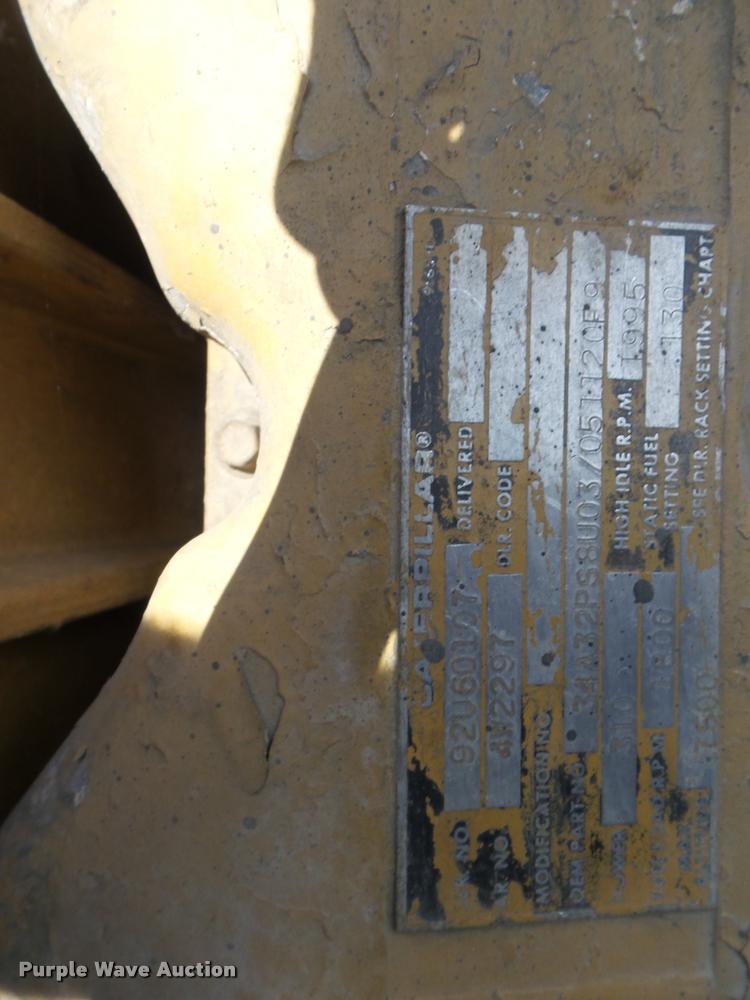 image for item F1426 1981 Peterbilt 359K semi truck