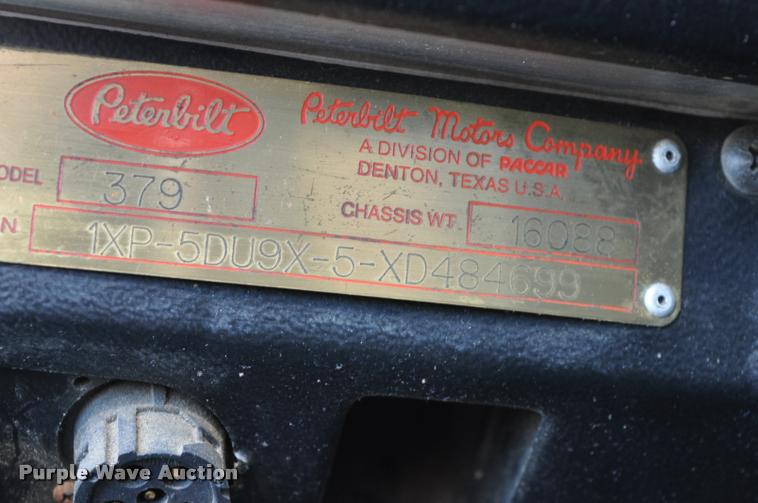 image for item G7499 1999 Peterbilt 379 semi truck