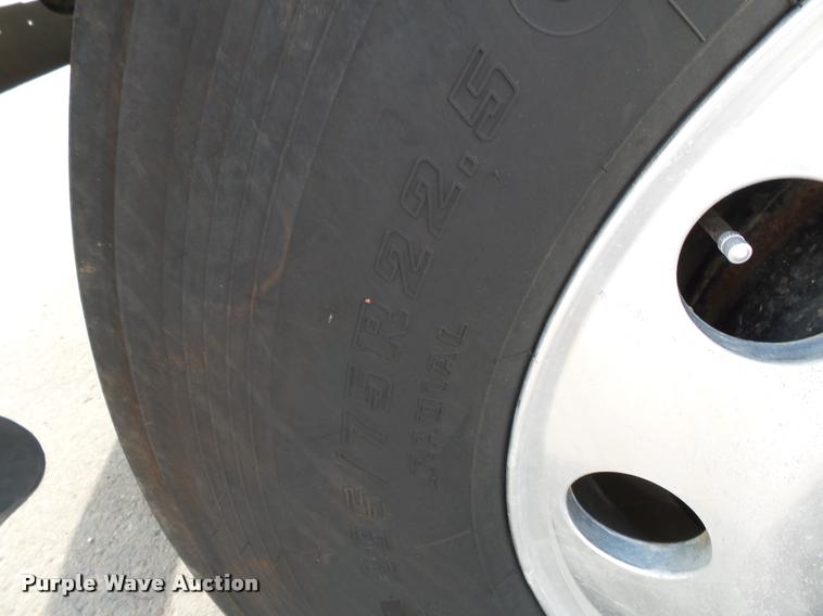 image for item K3430 2013 Freightliner Columbia CL120 glider kit semi truck