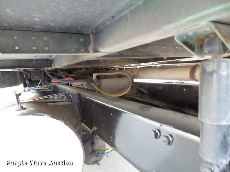 image for item K3430 2013 Freightliner Columbia CL120 glider kit semi truck