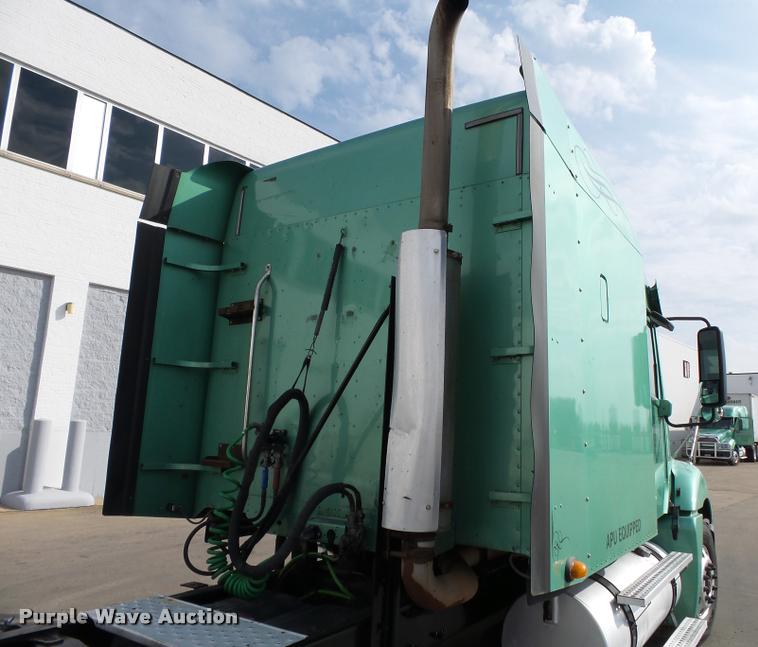 image for item K3430 2013 Freightliner Columbia CL120 glider kit semi truck