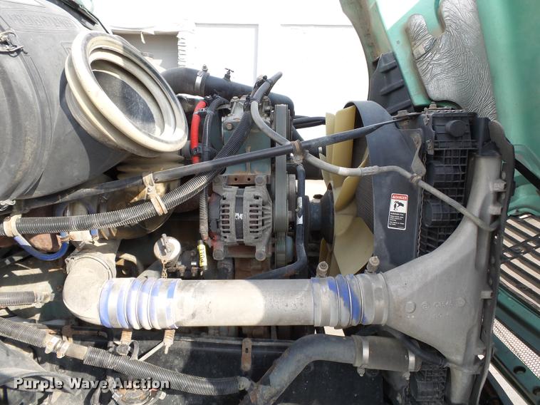 image for item K3430 2013 Freightliner Columbia CL120 glider kit semi truck