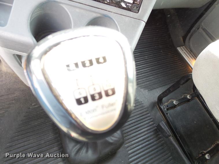 image for item K3430 2013 Freightliner Columbia CL120 glider kit semi truck