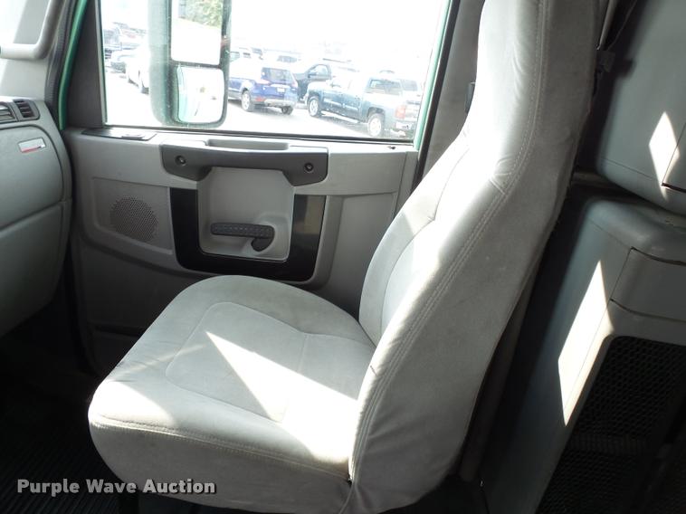 image for item K3430 2013 Freightliner Columbia CL120 glider kit semi truck