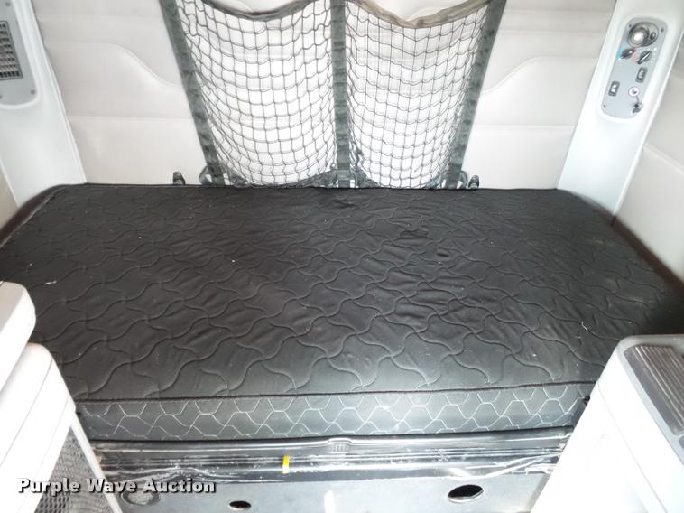 image for item K3430 2013 Freightliner Columbia CL120 glider kit semi truck