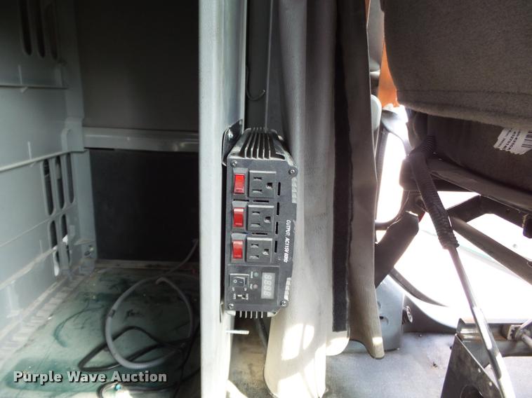 image for item K3430 2013 Freightliner Columbia CL120 glider kit semi truck