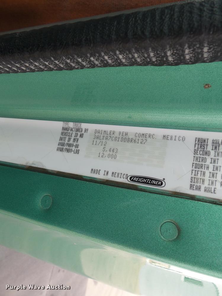 image for item K3430 2013 Freightliner Columbia CL120 glider kit semi truck