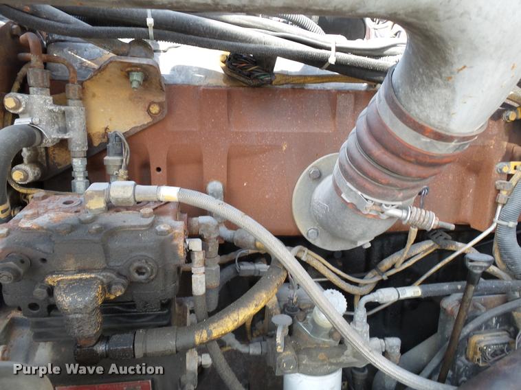 image for item K3436 2004 Peterbilt 378 semi truck