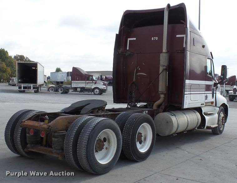 image for item K3440 2000 Kenworth T2000 glider kit semi truck