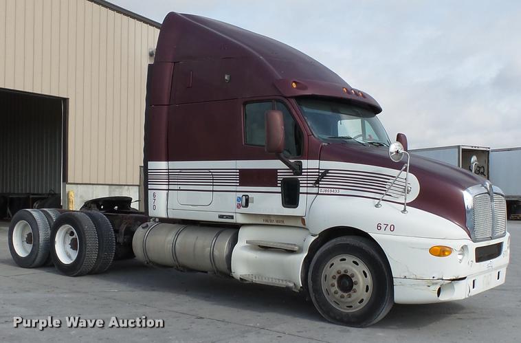 image for item K3440 2000 Kenworth T2000 glider kit semi truck