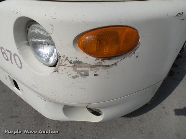 image for item K3440 2000 Kenworth T2000 glider kit semi truck