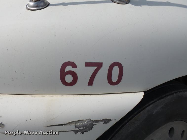 image for item K3440 2000 Kenworth T2000 glider kit semi truck