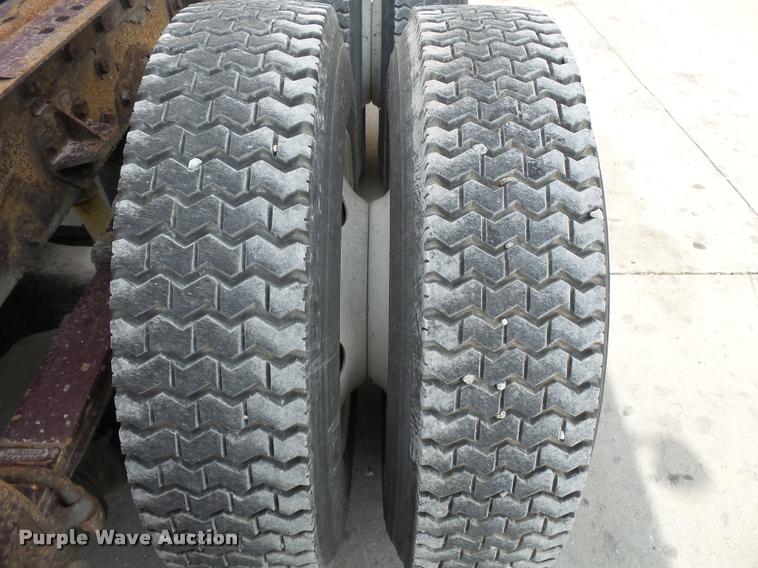 image for item K3440 2000 Kenworth T2000 glider kit semi truck